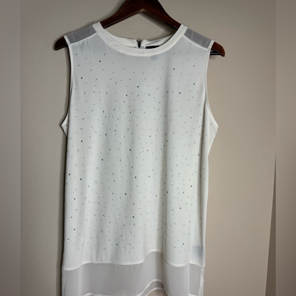 Worthington Elegant White Shimmer Sleeveless Top